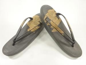 キンワシ　花模様草履